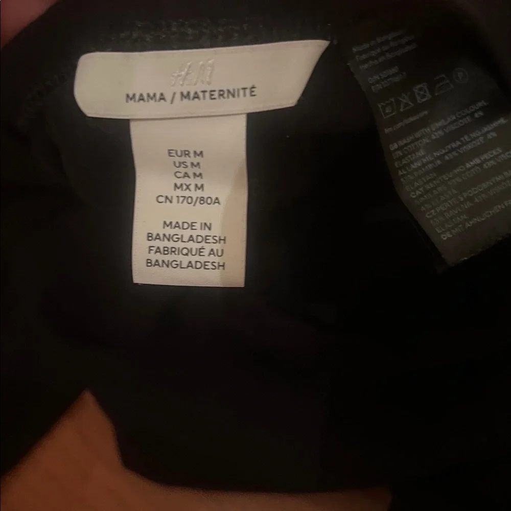 Maternity leggings and tank top - Picture 2 of 3